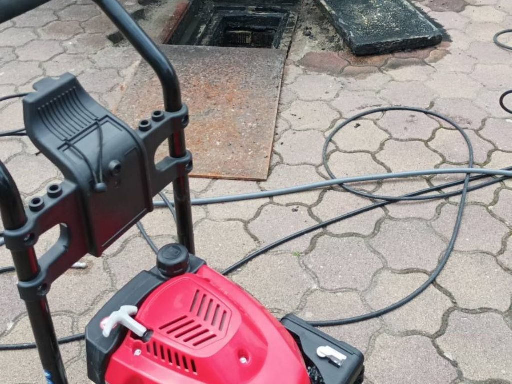 ipari gépi spirállal történő duguláselhárítás